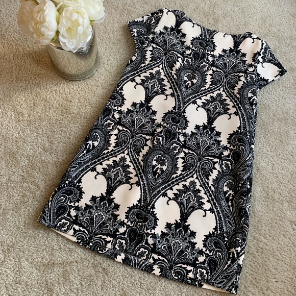 Zara Dress - Picture 2 of 4